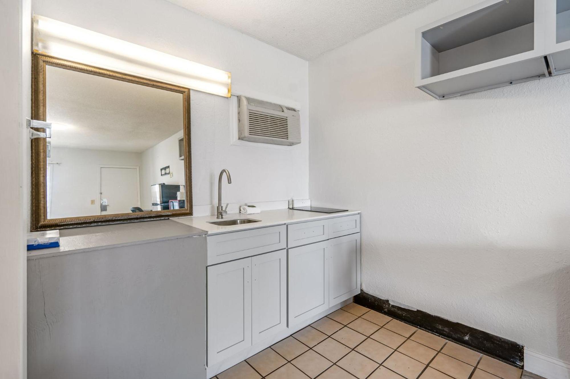 Budgetel Inns & Suites Augusta Downtown 706-945-1238 Bagian luar foto