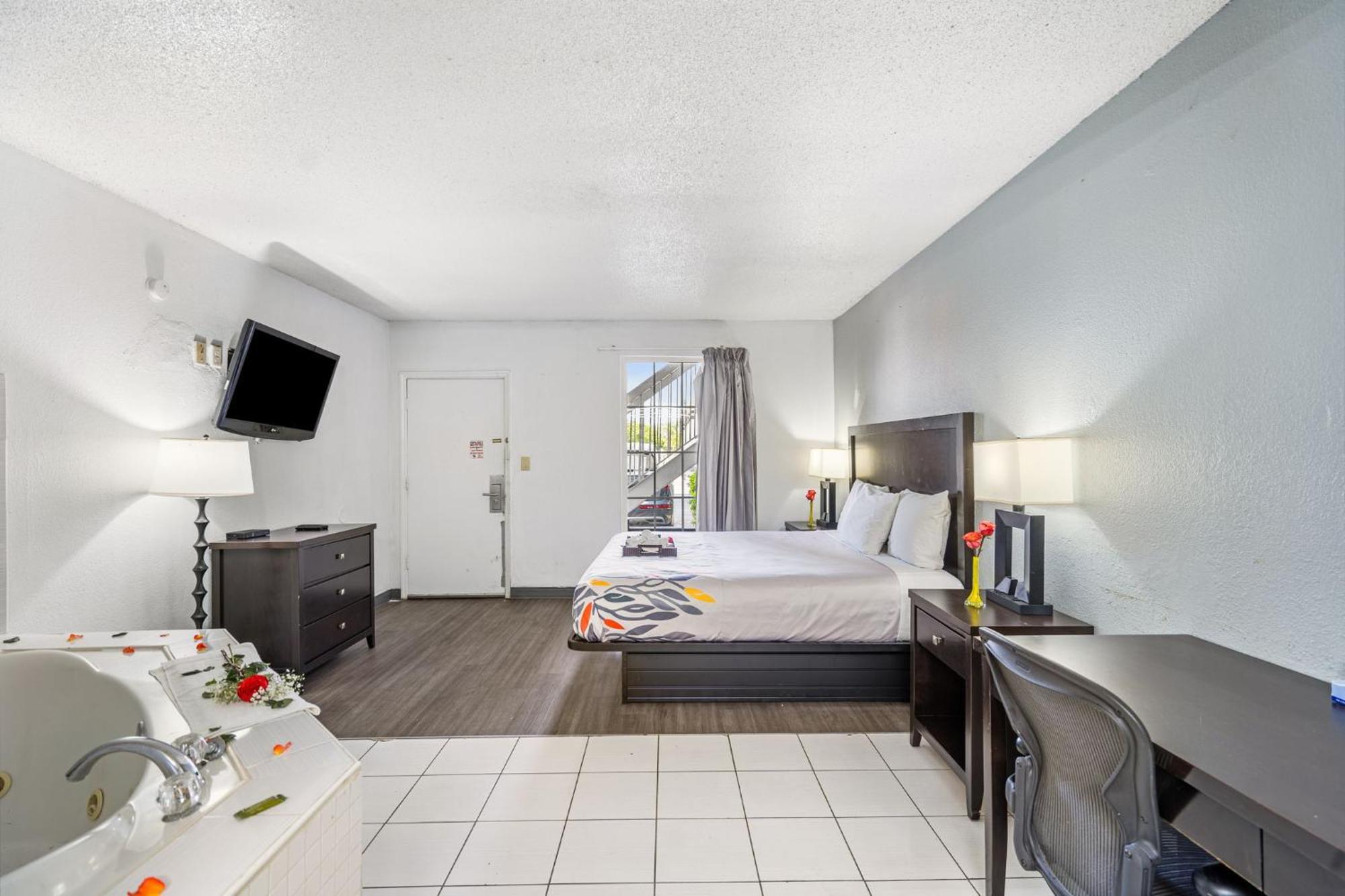 Budgetel Inns & Suites Augusta Downtown 706-945-1238 Bagian luar foto