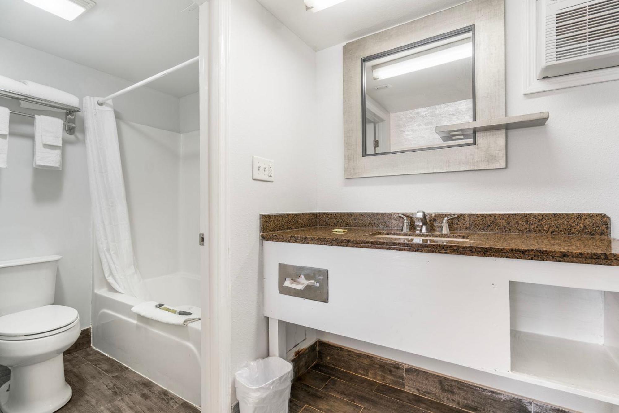 Budgetel Inns & Suites Augusta Downtown 706-945-1238 Bagian luar foto